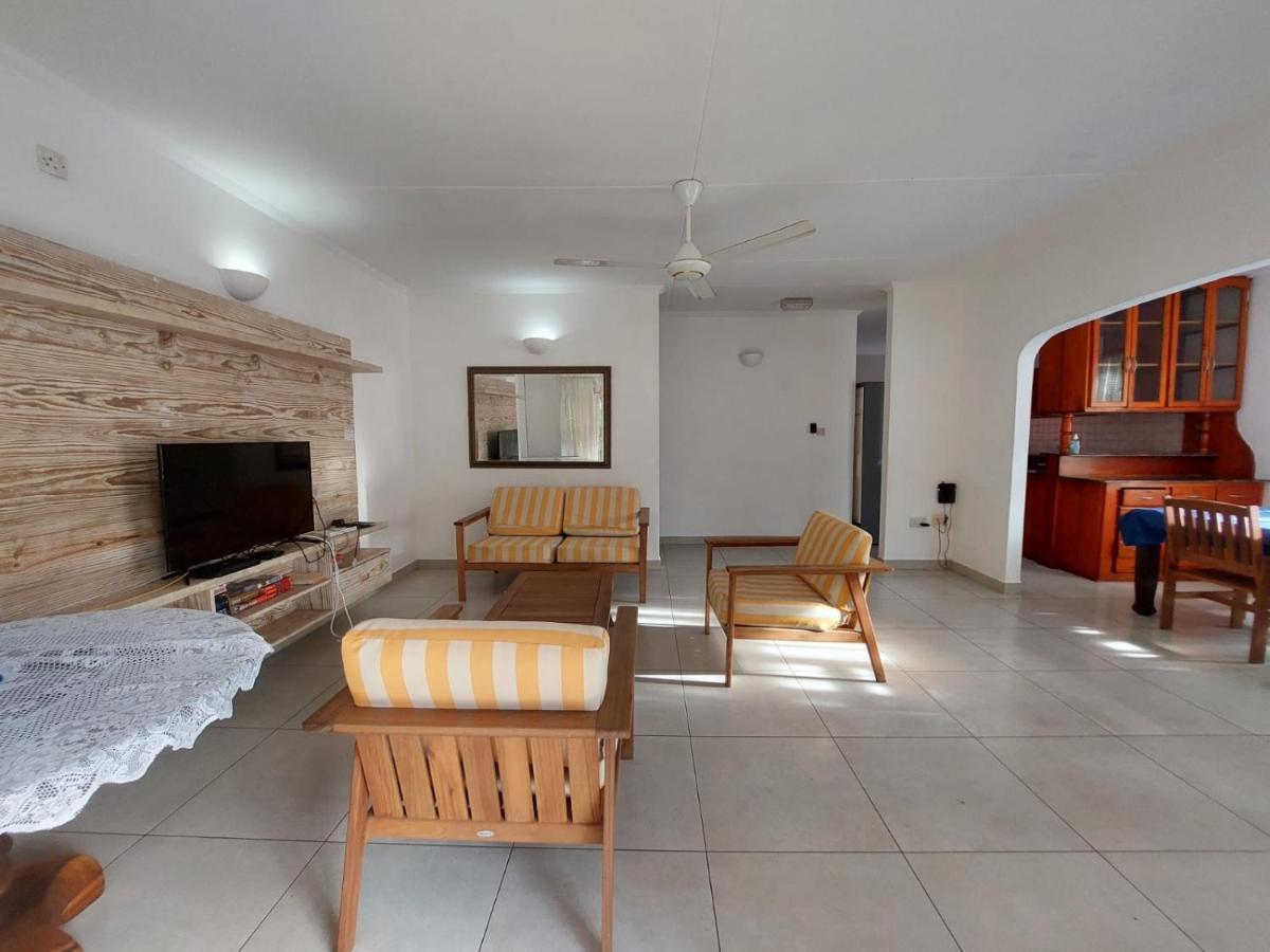 Beau Vallon Villa Self Catering With Pool Eksteriør bilde