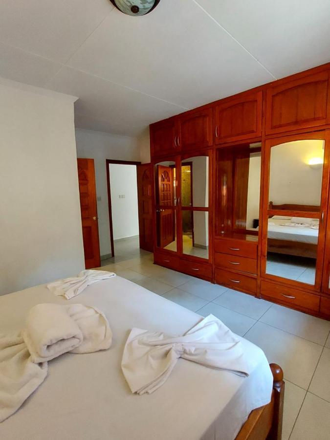 Beau Vallon Villa Self Catering With Pool Eksteriør bilde