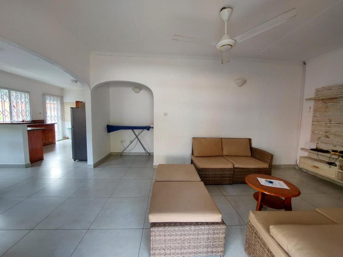 Beau Vallon Villa Self Catering With Pool Eksteriør bilde