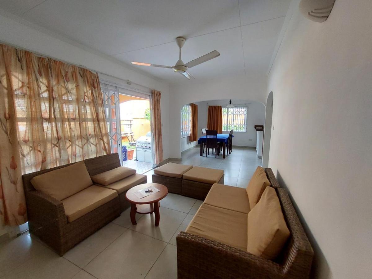 Beau Vallon Villa Self Catering With Pool Eksteriør bilde
