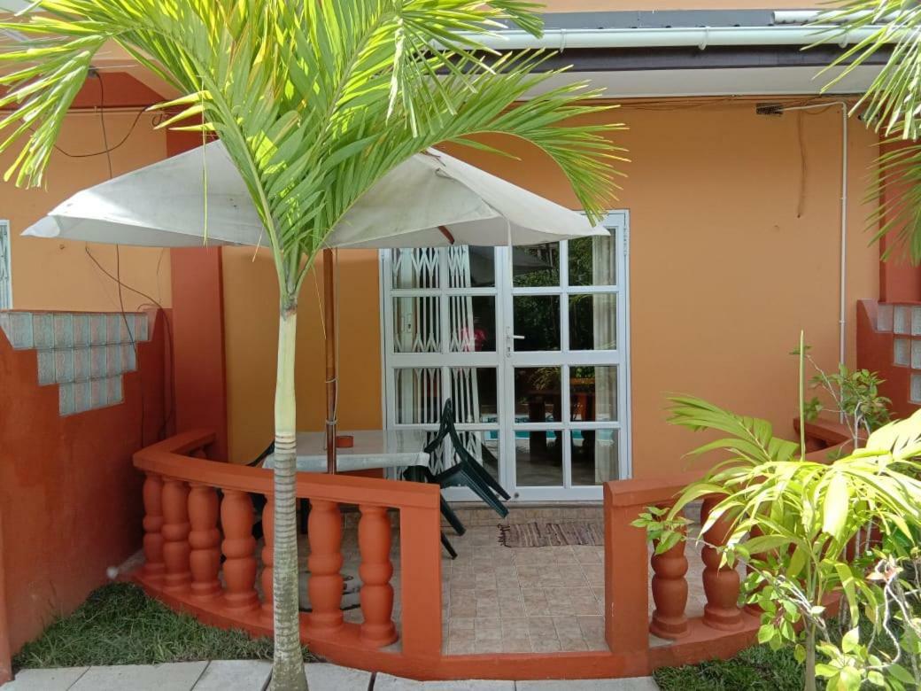 Beau Vallon Villa Self Catering With Pool Eksteriør bilde