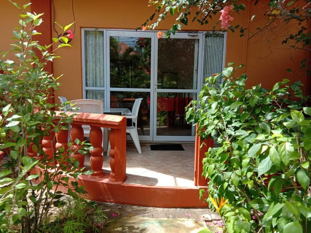 Beau Vallon Villa Self Catering With Pool Eksteriør bilde